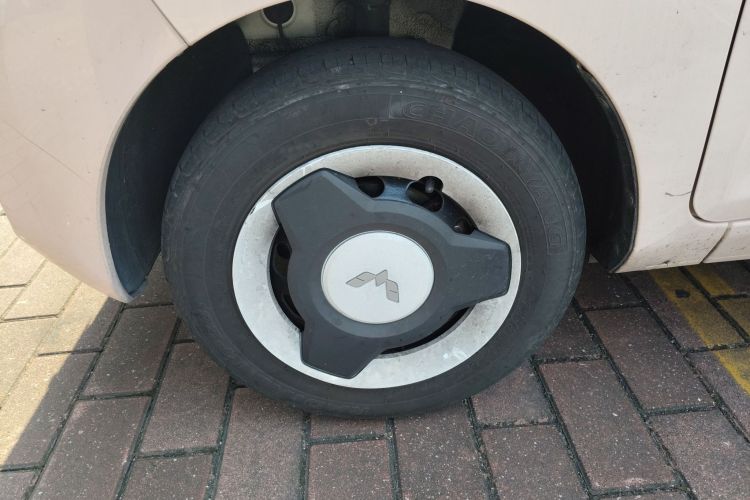 五菱汽车 宏光MINIEV 2022款 马卡龙臻享款 磷酸铁锂车身外观6007