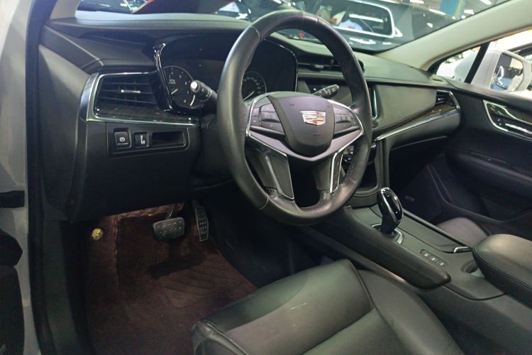 凯迪拉克XT5 2018款 28T 四驱豪华型中控内饰12