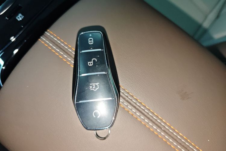 比亚迪 秦PLUS 2024款 荣耀版 DM-i 55KM领先型中控内饰11