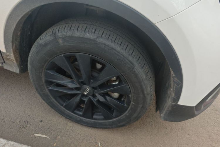 吉利汽车 2022款 博越X 1.8TD DCT智慧型车身外观10