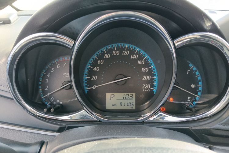 丰田 YARiS L 致炫 2017款 1.5E CVT劲速升级版中控内饰14