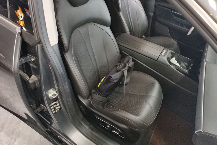 小鹏P7 2021款 480N局部细节41