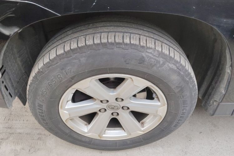 丰田 汉兰达 2012款 2.7L 两驱5座精英版车身外观6007