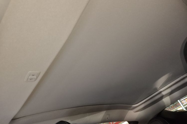 特斯拉 Model Y 2021款 标准续航后驱版中控内饰22