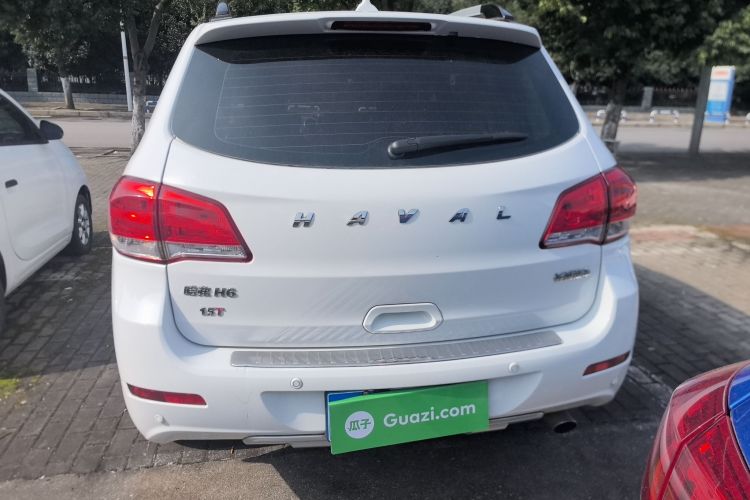 哈弗H6 2016款 升级版 1.5T 手动两驱都市型车身外观6