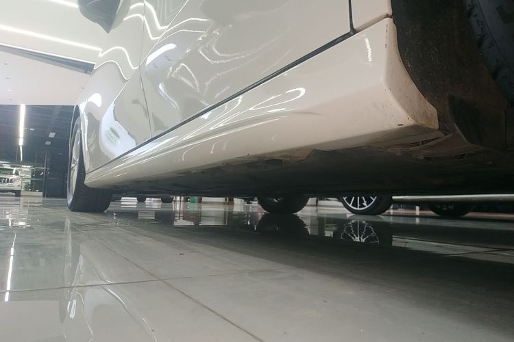 奔驰A级 2021款 A 200 L 运动轿车动感型局部细节9002