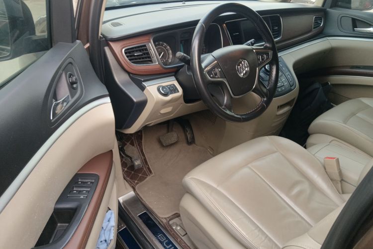 别克GL8 2018款 28T 尊贵型 国VI中控内饰20