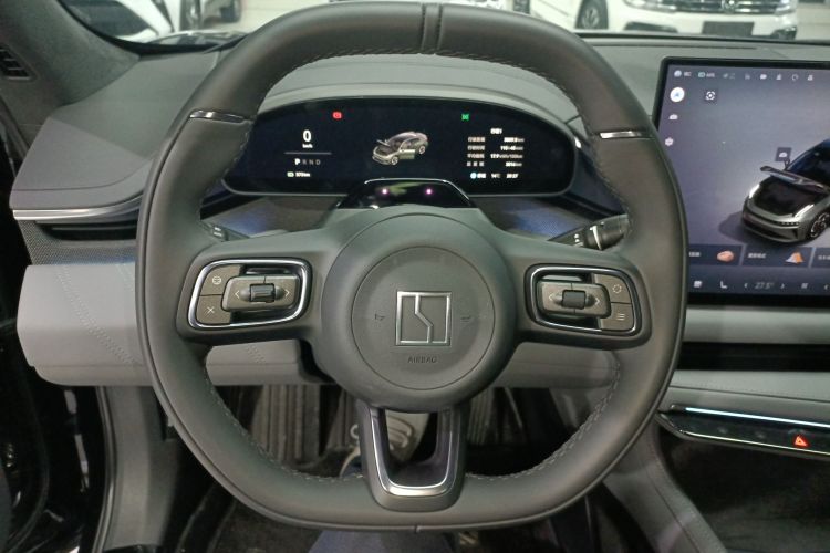 极氪001 2025款 WE版 100kWh 后驱局部细节13