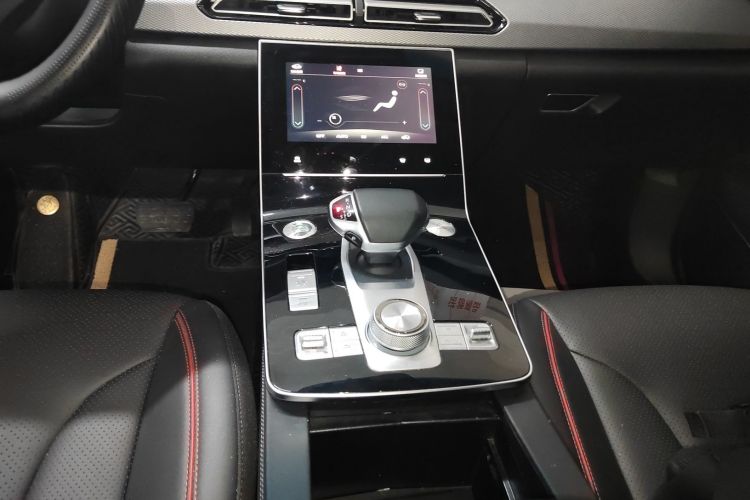 北京汽车 北京X7 2020款 1.5TD DCT致尚版中控内饰18