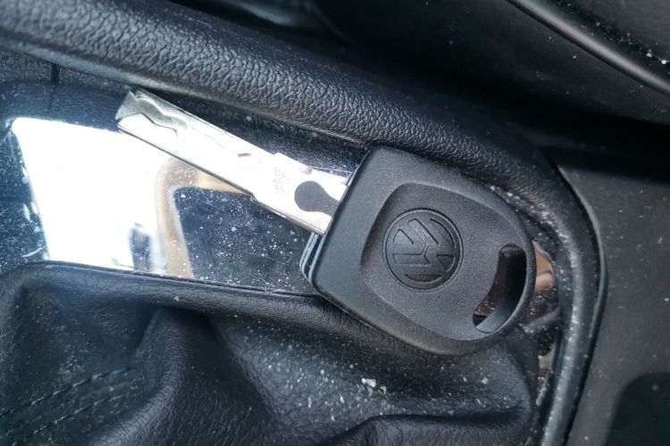 大众 捷达 2015款 质惠版 1.6L 自动时尚型中控内饰11