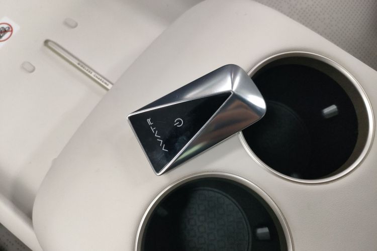 阿维塔06 2025款 Pro增程版中控内饰7001