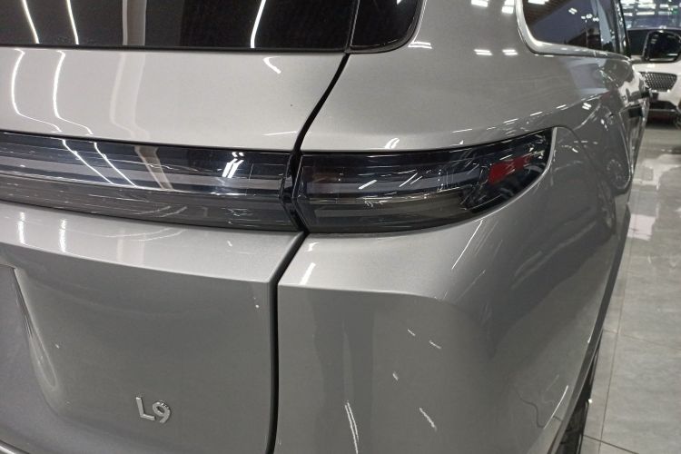 理想汽车 理想L9 2022款 Max车身外观9
