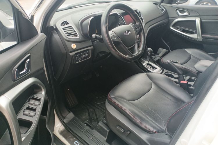 奇瑞 瑞虎5 2014款 2.0L CVT家尊版局部细节19