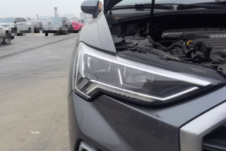 奥迪Q3 2020款 35 TFSI 时尚动感型车身外观6006