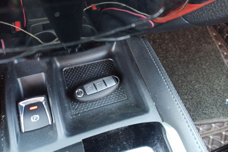 日产 奇骏 2019款 2.0L CVT舒适版 2WD中控内饰11