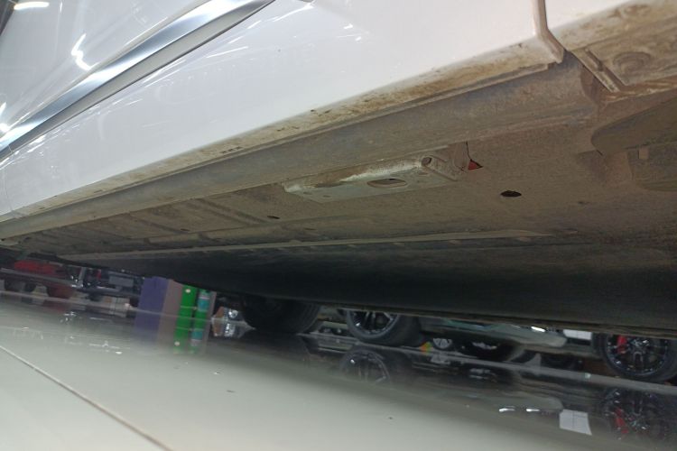 腾势D9 2022款 EV 600 四驱旗舰型局部细节9001