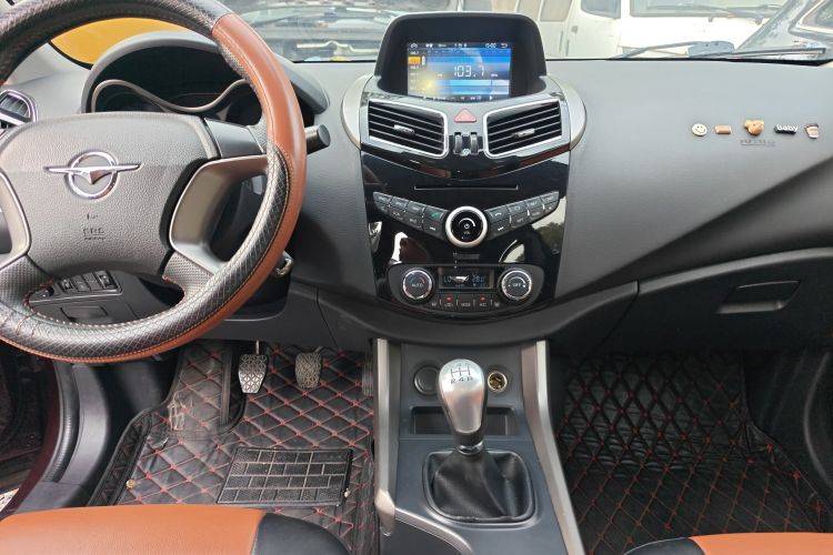 海马S5 2016款 1.6L 手动智能豪华型科技版局部细节16