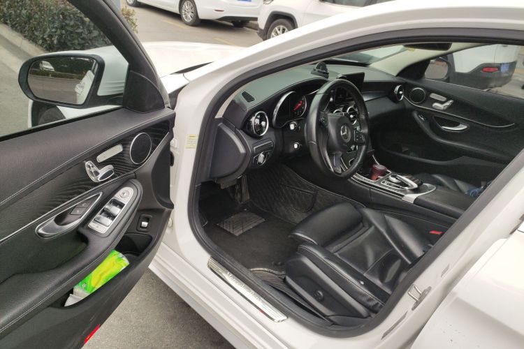 奔驰C级 2016款 C 200 L 运动型中控内饰20