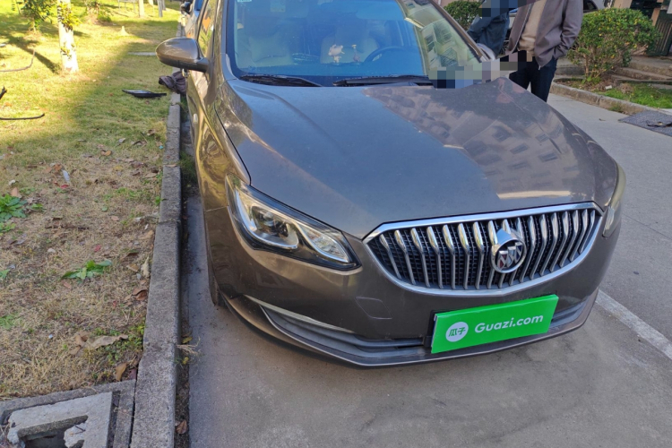 别克 英朗 2015款 15N 自动豪华型车身外观8