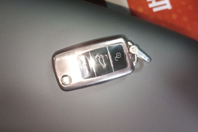 大众 Polo 2016款 1.4L 手动风尚型中控内饰11