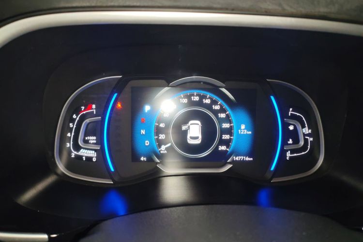 现代 途胜 2019款 280TGDi 双离合两驱时尚版 国V中控内饰14