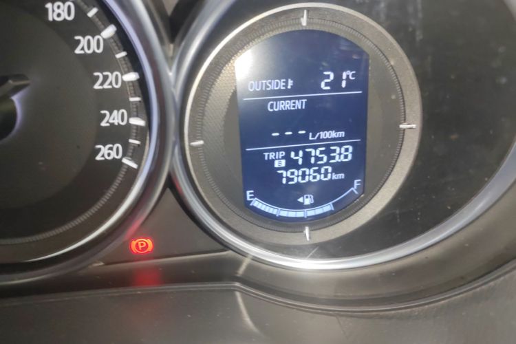 马自达CX-5 2015款 2.0L 自动两驱都市型中控内饰15