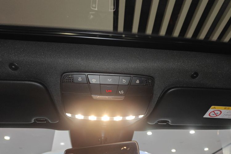 奔驰EQC 2022款 改款 EQC 350 4MATIC局部细节22