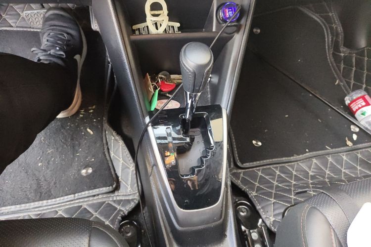 丰田 YARiS L 致炫 2020款 致炫X 1.5L CVT尊贵版中控内饰18