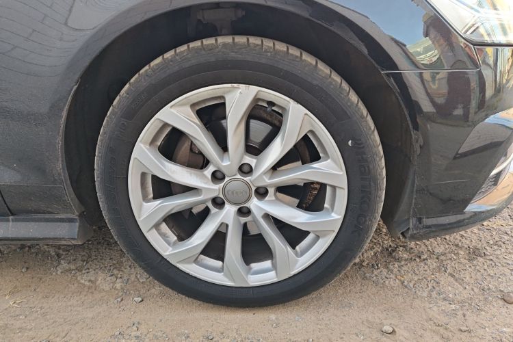 奥迪A6L 2018款 30周年年型 35 TFSI 时尚型车身外观6007