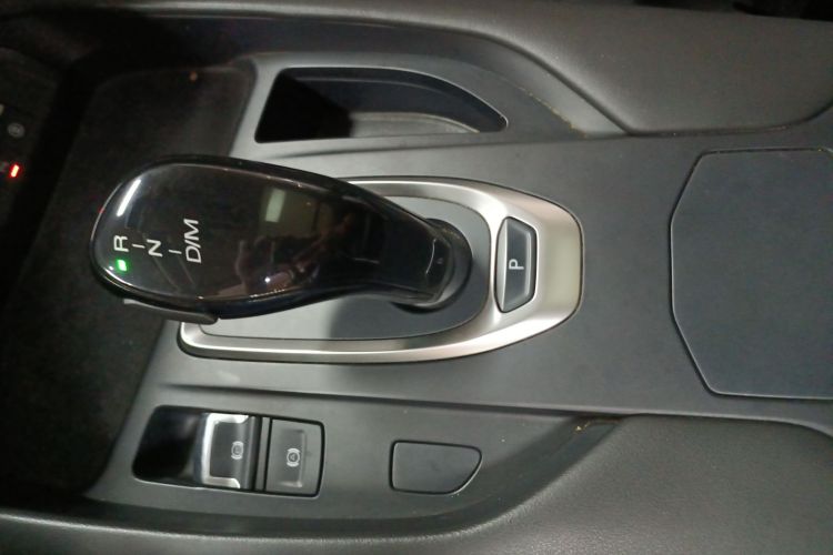 哈弗F7 2019款 1.5T 两驱i型 国V中控内饰18