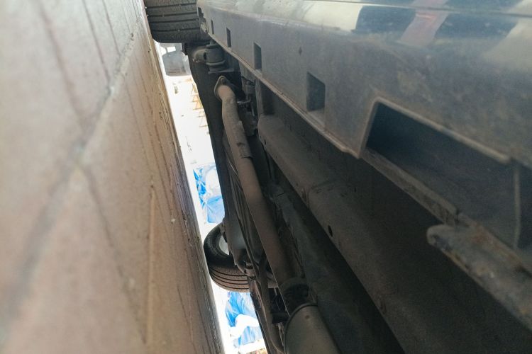 比亚迪 宋MAX 2018款 1.5T 自动智联豪华型 6座局部细节9001