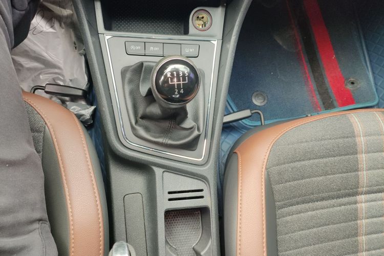 大众 2019款 朗逸启航 1.5L 手动舒适版 国VI中控内饰18