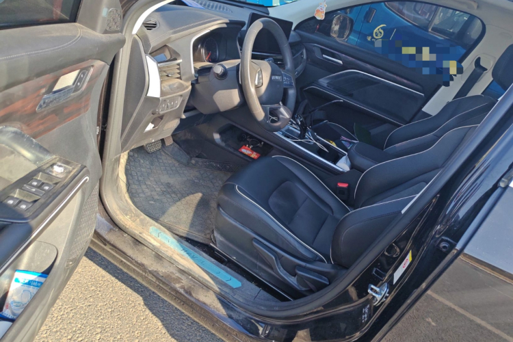 哈弗H6 2023款 国潮版 1.5T 自动都市版中控内饰19