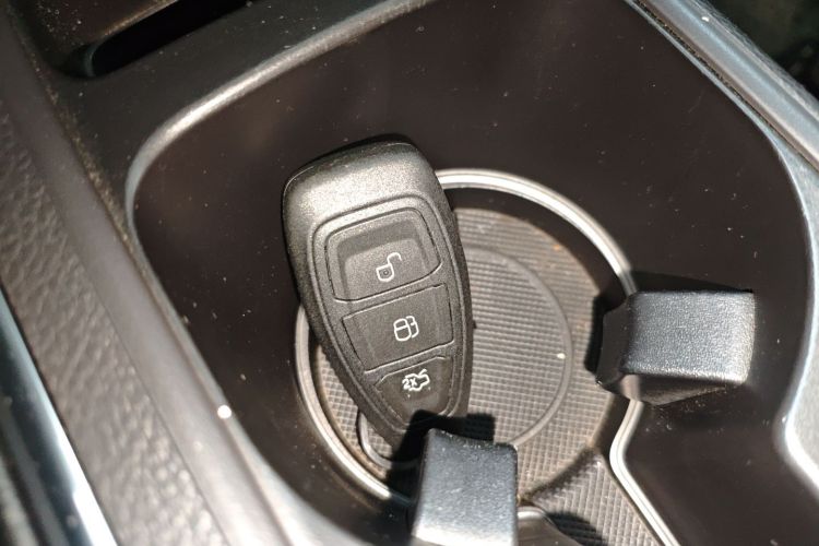 福特 翼虎 2017款 EcoBoost 245 四驱尊翼型中控内饰11