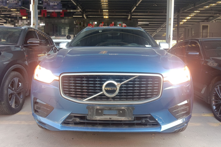 沃尔沃XC60 2018款 T5 四驱智远运动版车身外观2