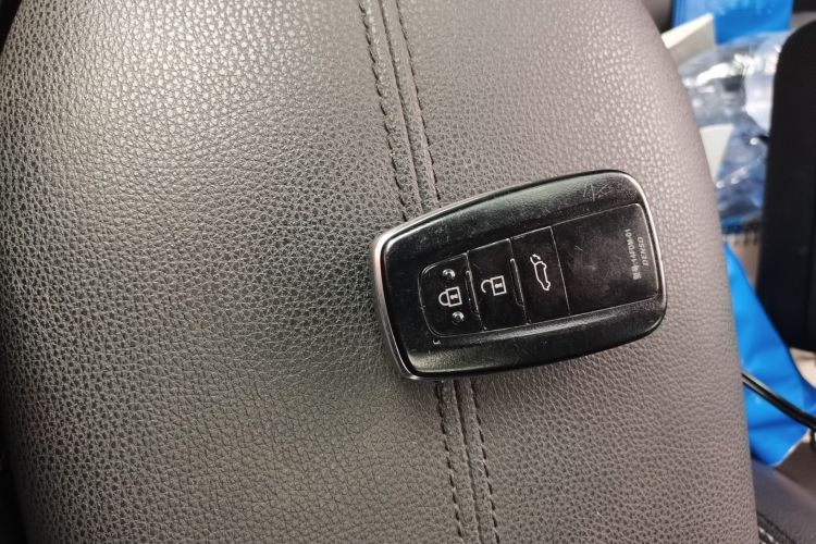 丰田 RAV4荣放 2020款 双擎 2.5L E-CVT四驱旗舰版中控内饰11