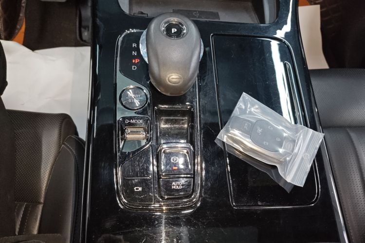 广汽传祺 传祺M8 2023款 宗师系列 400T 旗舰版中控内饰18