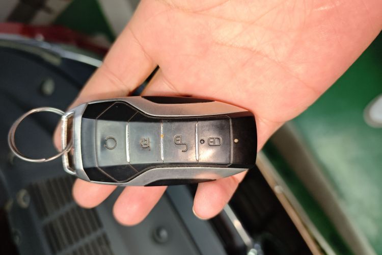 比亚迪 唐新能源 2019款 EV600D 四驱智联创领型中控内饰11