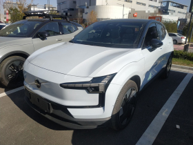 沃尔沃EX30 2025款 后驱长续航版 Ultra