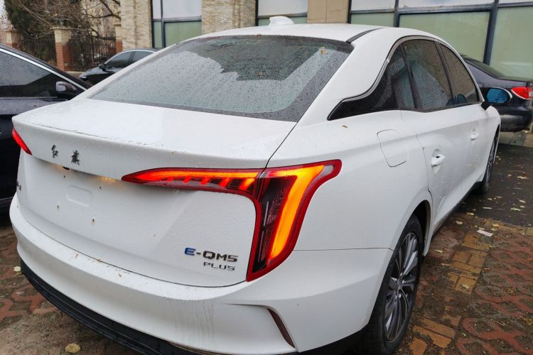 红旗E-QM5 2023款 620km PLUS车身外观6005