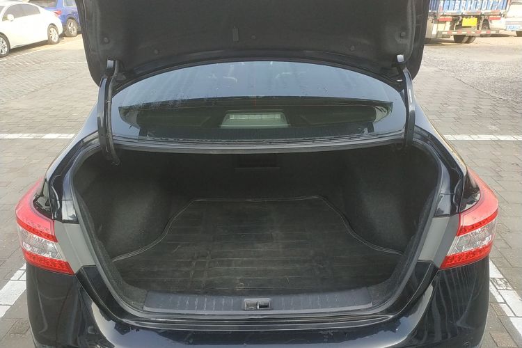 日产 轩逸 2014款 1.6XV CVT尊享版局部细节23