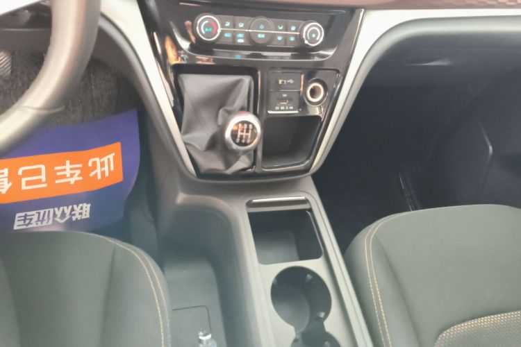 江淮瑞风 瑞风M3 2022款 PLUS 1.5T 7座标准型局部细节18
