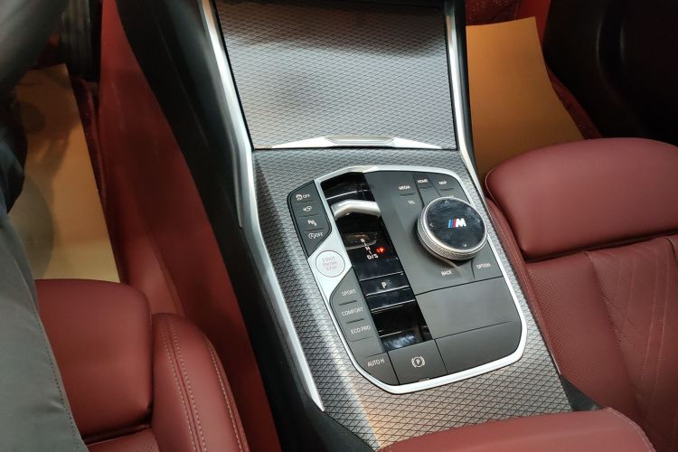 宝马3系 2024款 325Li M运动曜夜套装中控内饰18
