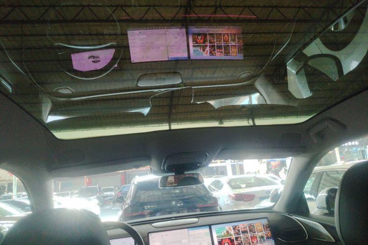 小鹏G9 2022款 650 性能版Max中控内饰22