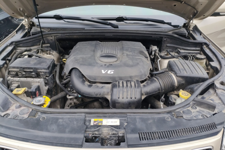 Jeep 大切诺基(进口) 2014款 3.6L 精英导航版局部细节24