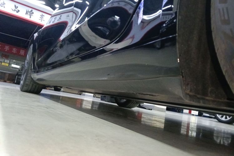 特斯拉 Model 3 2022款 Performance高性能全轮驱动版局部细节9002