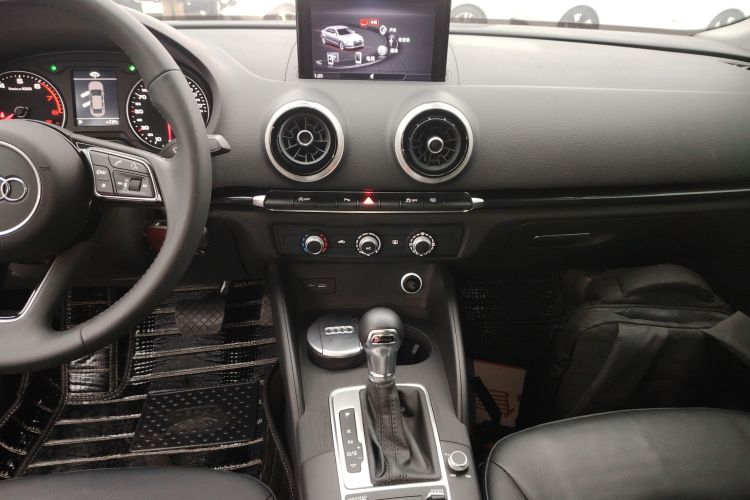 奥迪A3 2020款 Limousine 35 TFSI 时尚型 国VI中控内饰16