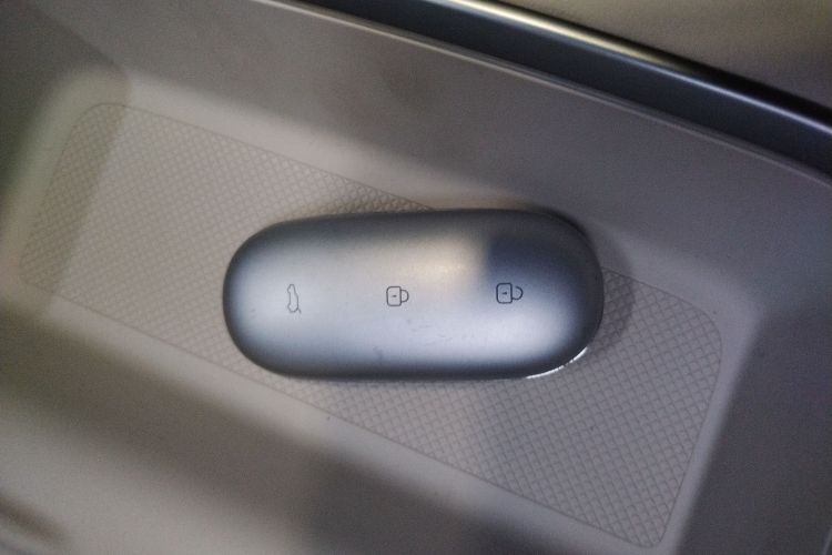 理想汽车 理想L7 2024款 Ultra中控内饰11