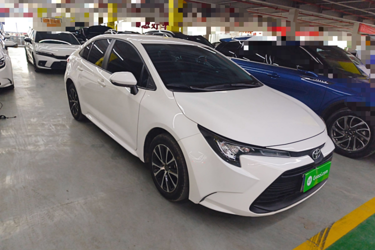 丰田 雷凌 2023款 TNGA 1.5L CVT进取版车身外观3