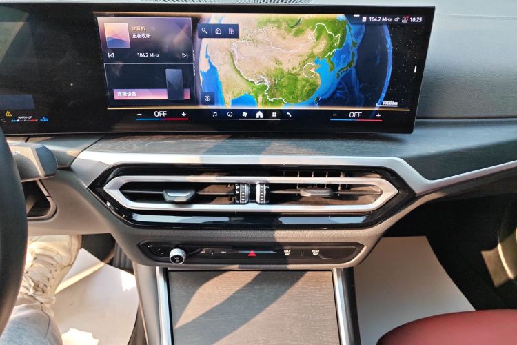 宝马3系 2024款 325i M运动套装局部细节16